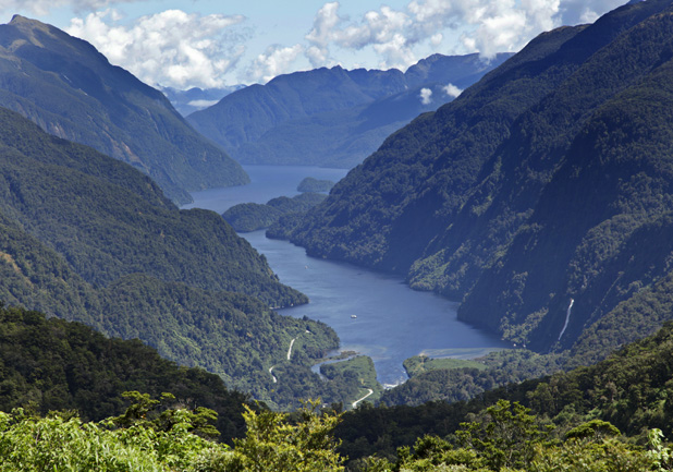 06.01 Lookout Wilmot pass